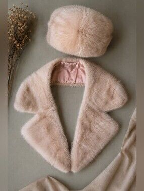 Vintage! Cream Fur Hat & Matching Fur Collar Set